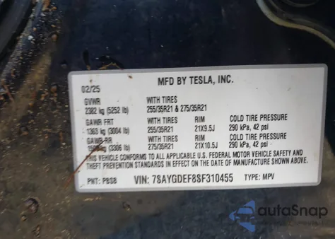 2025 Tesla Model Y Performance Dual Motor All-Wheel Drive z USA, uszkodzony, nr VIN 7SAYGDEF8SF310455
